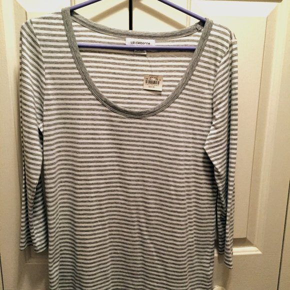 Three Quarter Sleeve White and Gray Raglan Tee - Picture 1 of 4